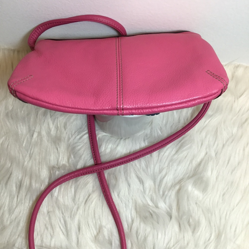 Tignanello crossbody bags since 1989 - Picture 6 of 6